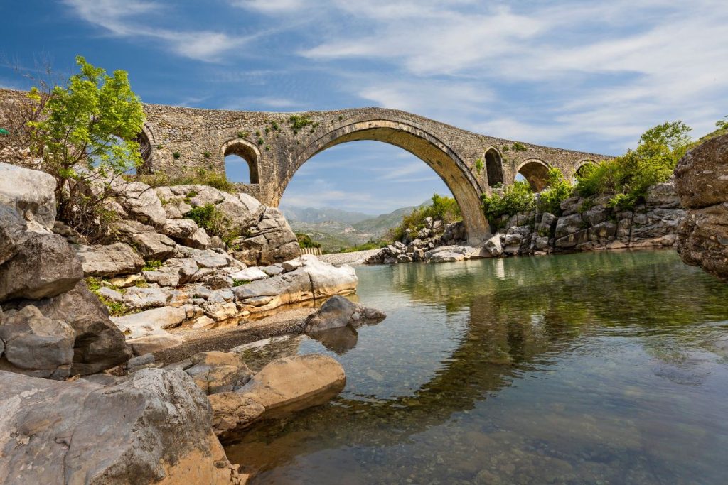 Pont Mes Albanie